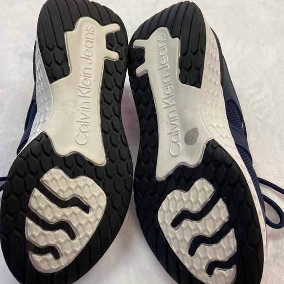 Calvin Klein Aleah Athletic Training Sneaker Navy/Neon Green Preowned Size 7M - Picture 12 of 16